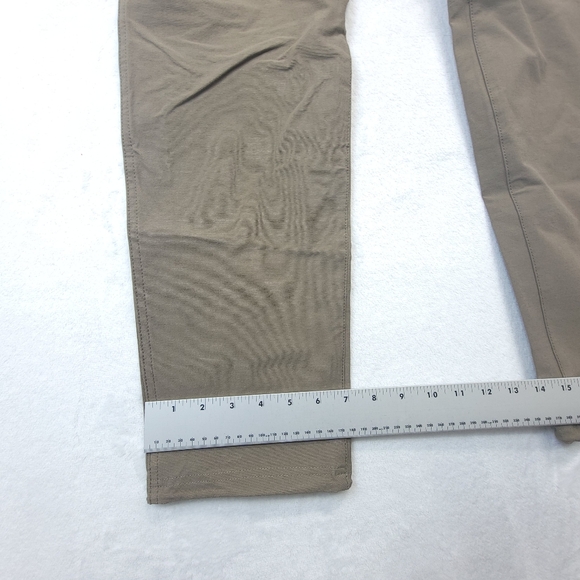 Kuhl Resistor Tapered Chino Pants Khaki Mens Size 32x30(32x28) StretchX Fabric - Picture 9 of 12